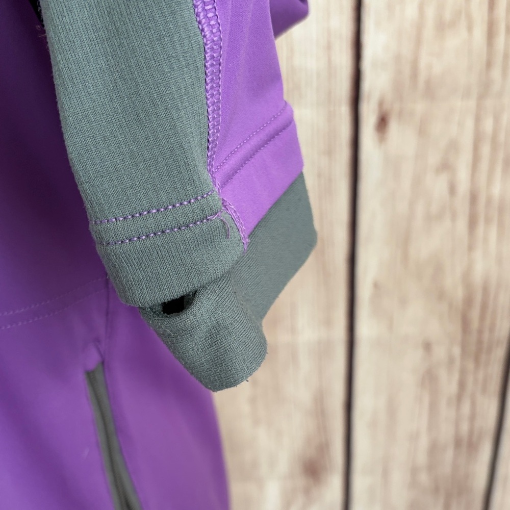 Patagonia Women's Polartec Base Layer Purple and Gray Jacket Size medium - Picture 4 of 11